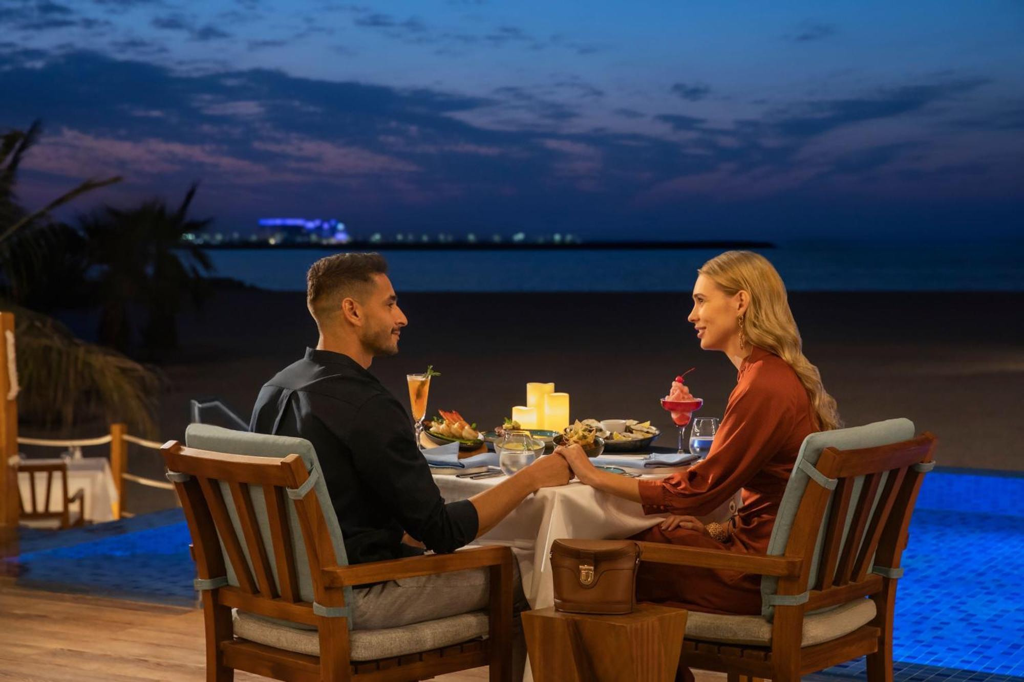 The Ritz-Carlton Ras Al Khaimah, Al Hamra Beach Exteriör bild